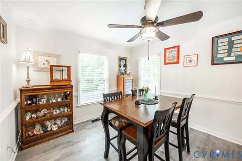 Dining - 5603 Standing Oak Rd, Midlothian, VA 23112 photo 3 of 4