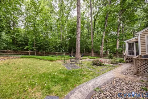 Exterior - 5603 Standing Oak Rd, Midlothian, VA 23112 photo 8 of 10