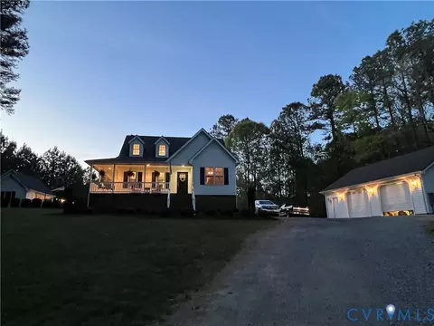 Exterior - 3600 Oxford Dr, Sutherland, VA 23885 photo 3 of 13