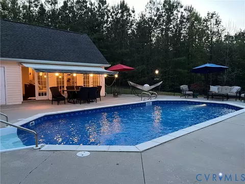 3600 Oxford Dr, Sutherland, VA 23885