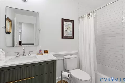 Bath - 3600 Oxford Dr, Sutherland, VA 23885 photo 2 of 4