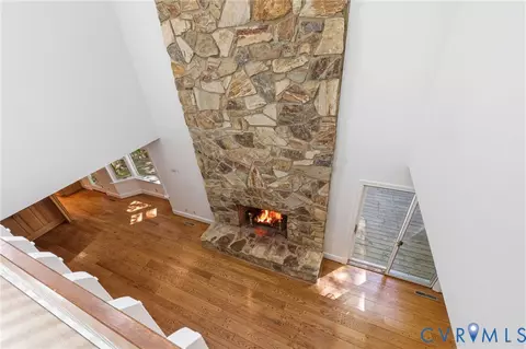 Living - 3201 E Brigstock Rd, Midlothian, VA 23113 photo 4 of 10