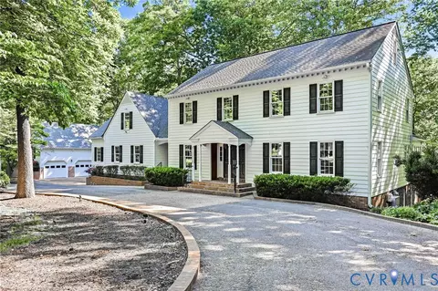 Exterior - 3201 E Brigstock Rd, Midlothian, VA 23113 photo 3 of 19
