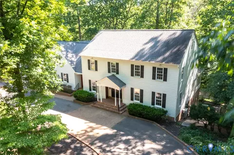 Exterior - 3201 E Brigstock Rd, Midlothian, VA 23113 photo 17 of 19