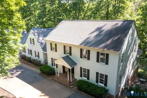 Exterior - 3201 E Brigstock Rd, Midlothian, VA 23113 photo 18 of 19