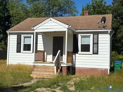 610 Queen Anne Dr, Richmond, VA 23224