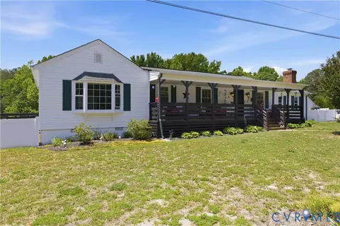 13700 Branders Bridge Rd, Chester, VA 23831