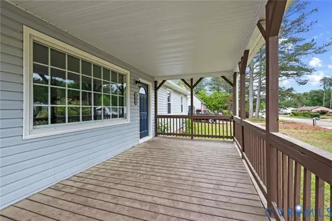 9618 Kathleen Dr, Petersburg, VA 23803