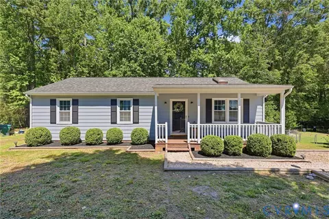 15707 Roland View Dr, Chester, VA 23831