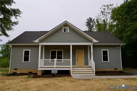 822 Nottoway Ave, Blackstone, VA 23824