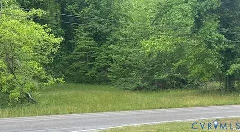 4692 Old Virginia St, Urbanna, VA 23175