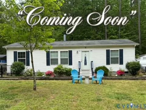 236 Hickory Dr, Hartfield, VA 23071