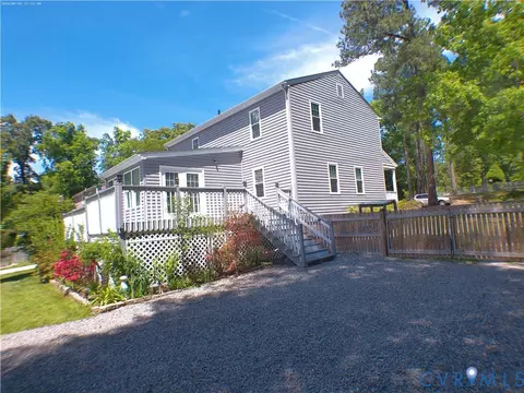 Exterior - 11111 Moravia Rd, Midlothian, VA 23112 photo 3 of 9