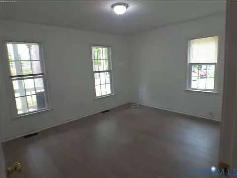Living - 11111 Moravia Rd, Midlothian, VA 23112 photo 4 of 6