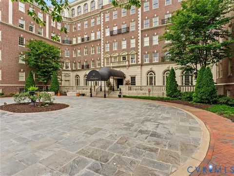 5621 Cary Street Rd #U206, Richmond, VA 23226
