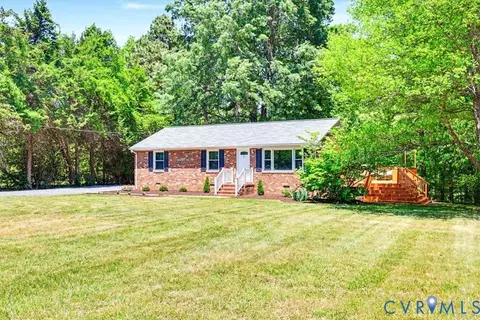 15779 Kings Hwy, King George, VA 22485