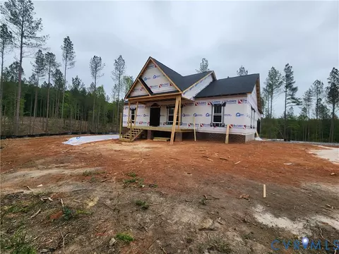 Exterior - 76 S Fork Rdg, Fork Union, VA 23022 photo 4 of 9