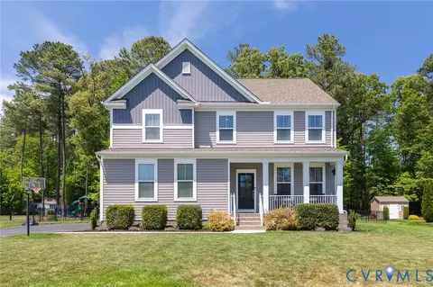 10146 Cameron Ridge Dr, Ashland, VA 23005