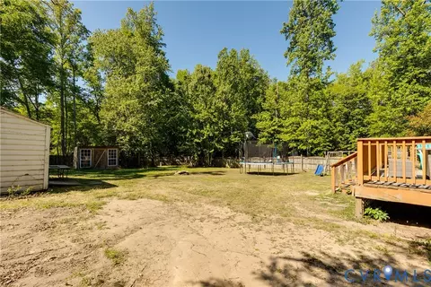 Exterior - 11211 Moravia Rd, Midlothian, VA 23112 photo 7 of 10