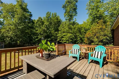 Exterior - 11211 Moravia Rd, Midlothian, VA 23112 photo 6 of 10
