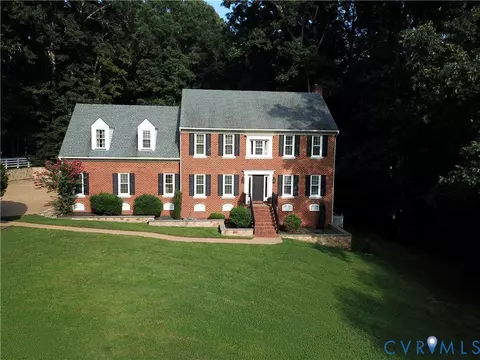 9803 Gates Bluff Dr, Chesterfield, VA 23832