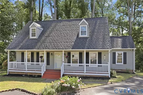 916 Hartford Ln, Richmond, VA 23236