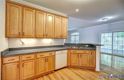 Kitchen - 630 Krim Point Loop, Midlothian, VA 23114 photo 2 of 4