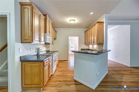 Kitchen - 630 Krim Point Loop, Midlothian, VA 23114 photo 4 of 4