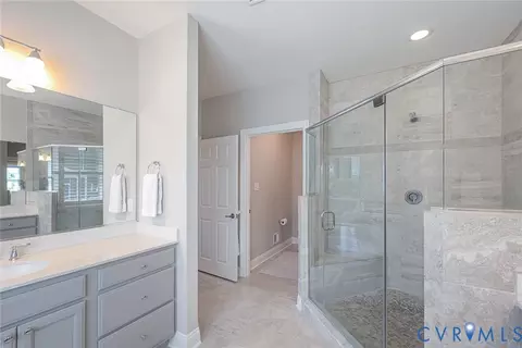 Bath - 7106 Silverthread Dr, Moseley, VA 23120 photo 3 of 4