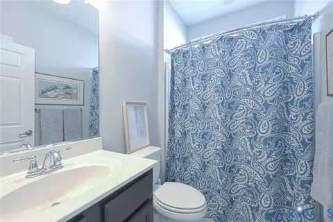 Bath - 7106 Silverthread Dr, Moseley, VA 23120 photo 4 of 4