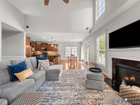 Living - 8501 Pullman Ln, Chesterfield, VA 23832 photo 6 of 7