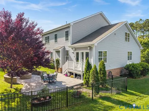 Exterior - 8501 Pullman Ln, Chesterfield, VA 23832 photo 6 of 13