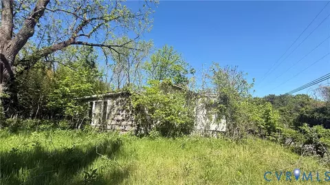 3339 Stoney Battery Rd, Troutville, VA 24175