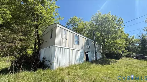 26 Compton Ln, Buchanan, VA 24066 photo 2