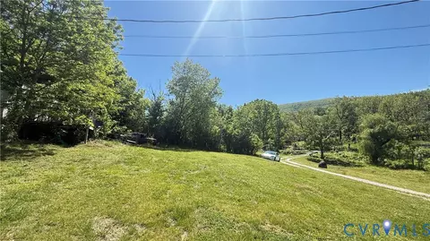 26 Compton Ln, Buchanan, VA 24066 photo 8