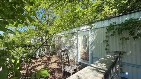 26 Compton Ln, Buchanan, VA 24066 photo 5