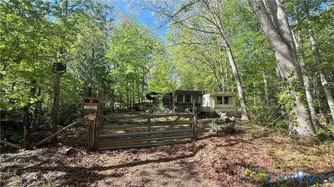 4683 Buffalo Rd, Buchanan, VA 24066