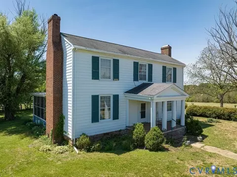 525 Raines Tavern Rd, Farmville, VA 23901