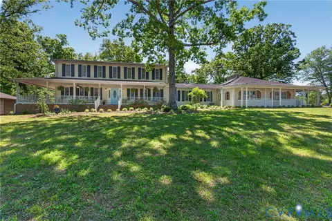 9189 S James Madison Hwy, Farmville, VA 23901