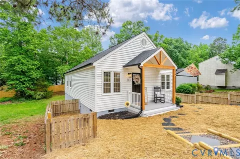 Exterior - 3013 Duck River Ct, Midlothian, VA 23112 photo 3 of 7