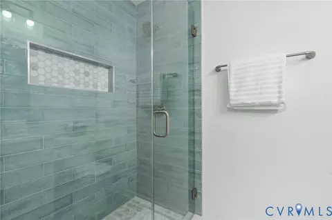 Bath - 3013 Duck River Ct, Midlothian, VA 23112 photo 2 of 4