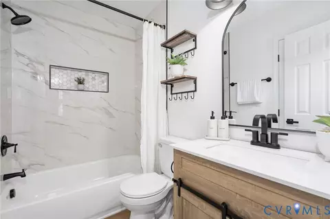 Bath - 3013 Duck River Ct, Midlothian, VA 23112 photo 3 of 4