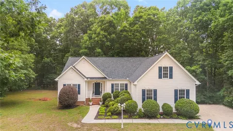 10403 Chesdin Ridge Ct, Petersburg, VA 23803