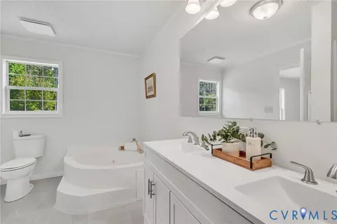 Bath - 9424 Marlfield Rd, Gloucester, VA 23061 photo 1 of 3