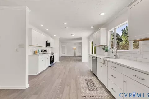 9424 Marlfield Rd, Gloucester, VA 23061 photo 14