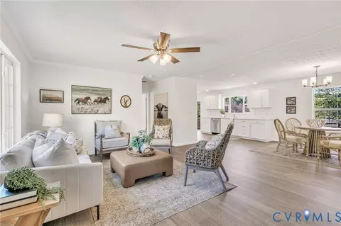 9424 Marlfield Rd, Gloucester, VA 23061 photo 5