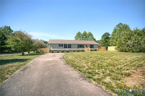 9424 Marlfield Rd, Gloucester, VA 23061 photo 3