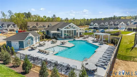 6714 Mayland Ridge Ln, Moseley, VA 23120