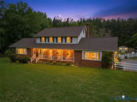 11016 Pridesville Rd, Amelia Court House, VA 23002