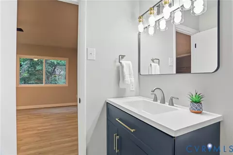 Bath - 11610 E Briar Patch Dr, Midlothian, VA 23113 photo 3 of 5